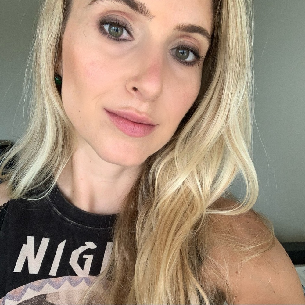 Meet your Posher, Deborah